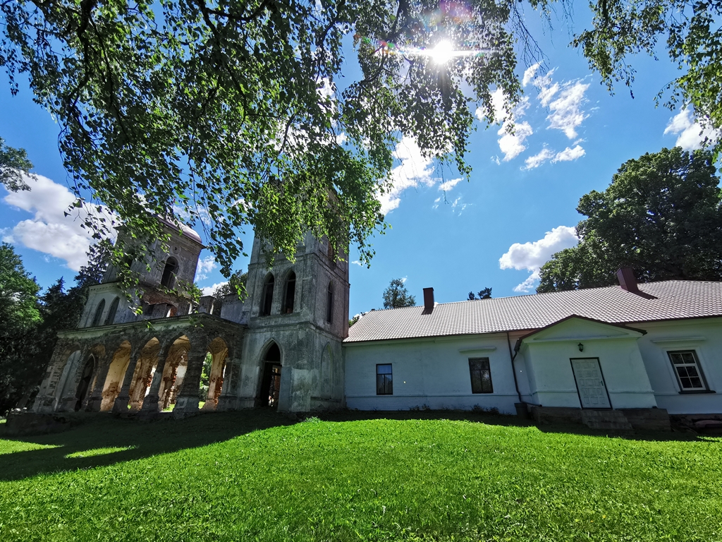 Palėvenės (Komarų) dvaras