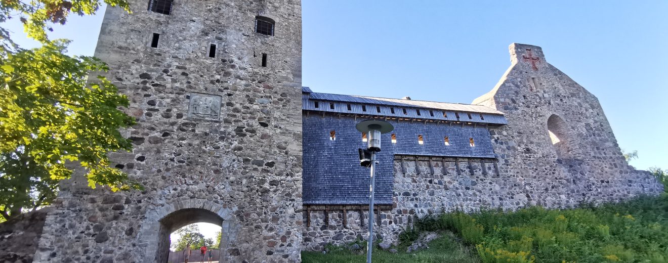 Siguldos viduramžių pilis